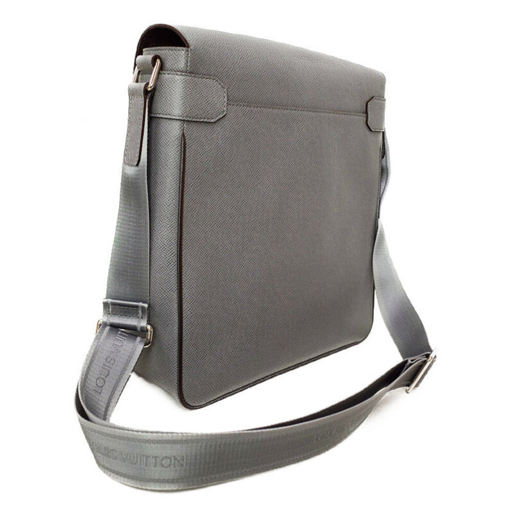 Louis Vuitton Taiga Shoulder Bag Milo
